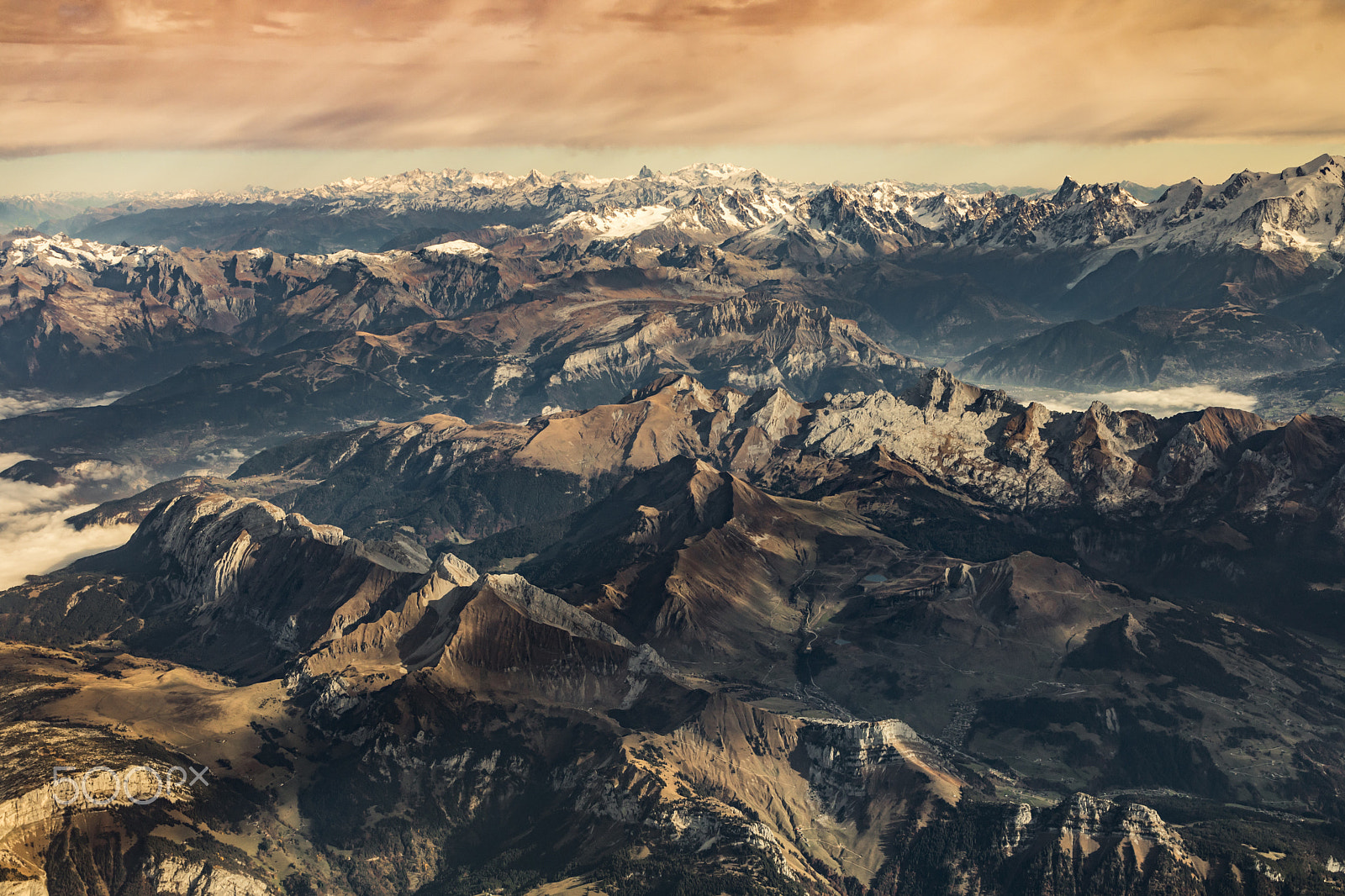 Canon EOS 760D (EOS Rebel T6s / EOS 8000D) sample photo. Flying over the alps photography