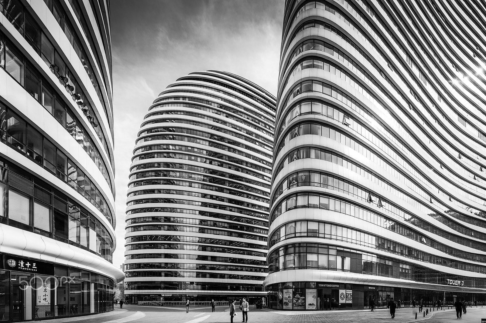 Canon EOS 5DS R + Canon TS-E 17mm F4L Tilt-Shift sample photo. Wangjing soho iv photography