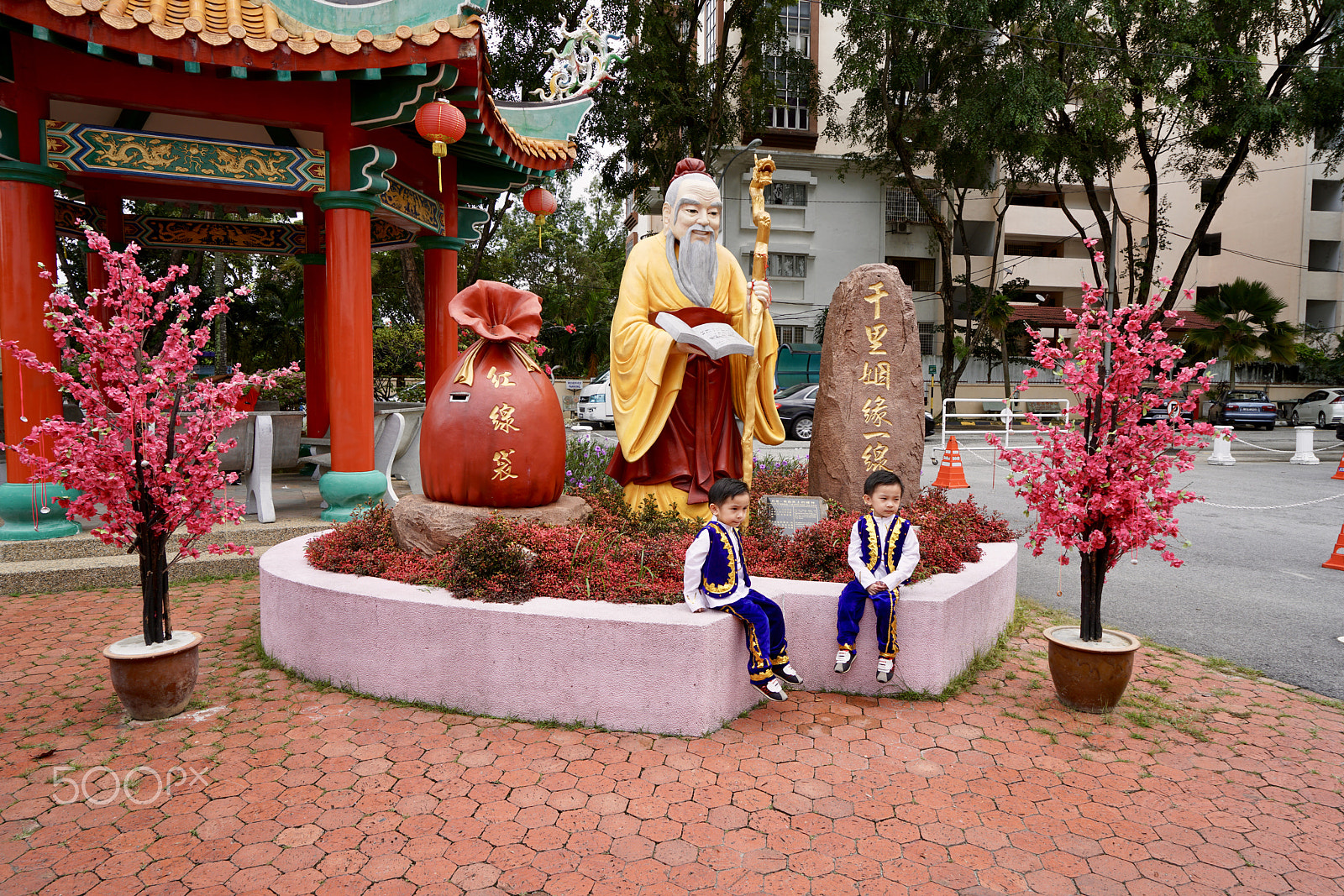 Sony a7R II sample photo. The twins at thean hou temple, kl! photography