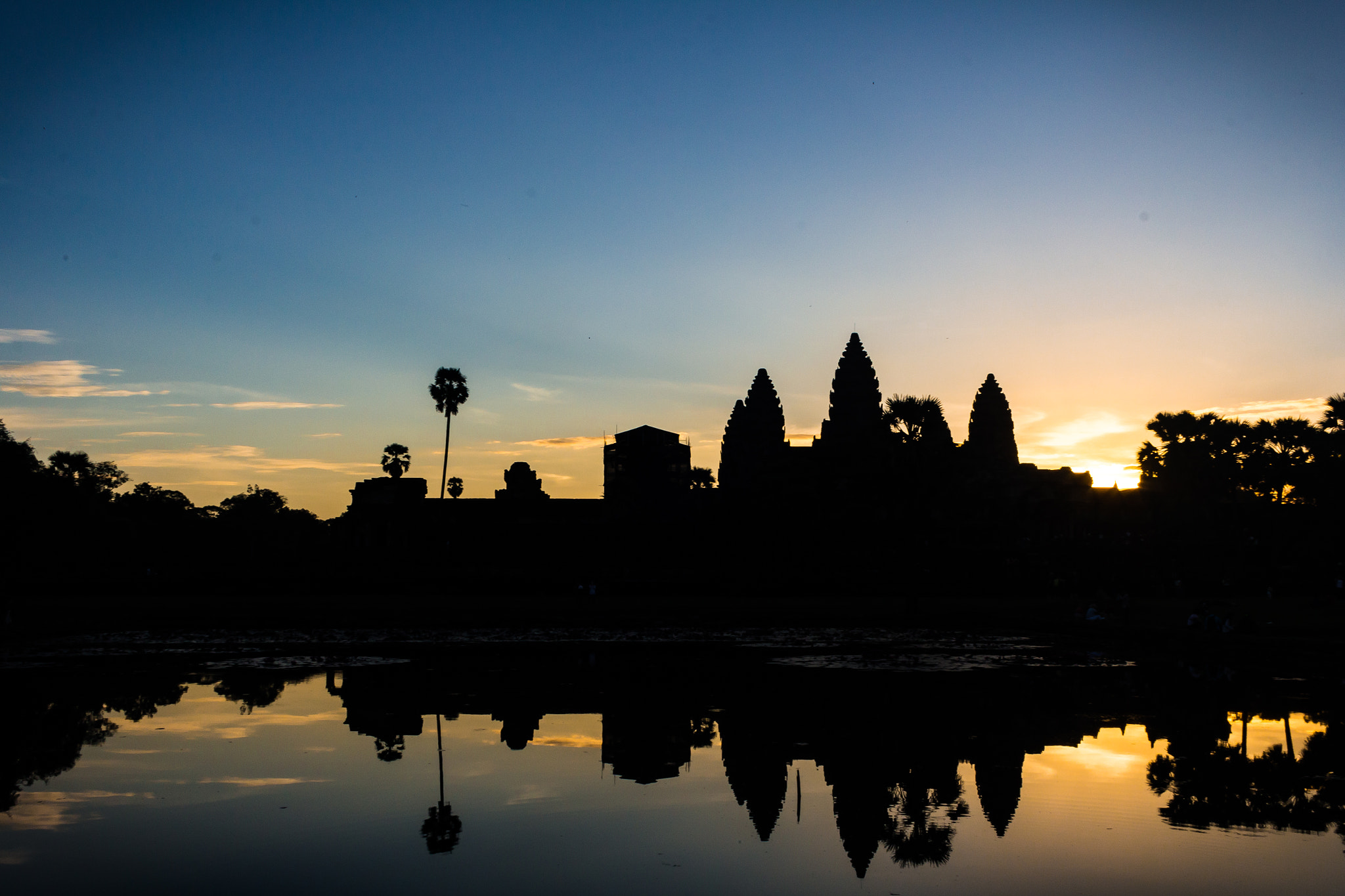 Canon EF-S 18-55mm F3.5-5.6 II sample photo. Angkor wat sunrise photography