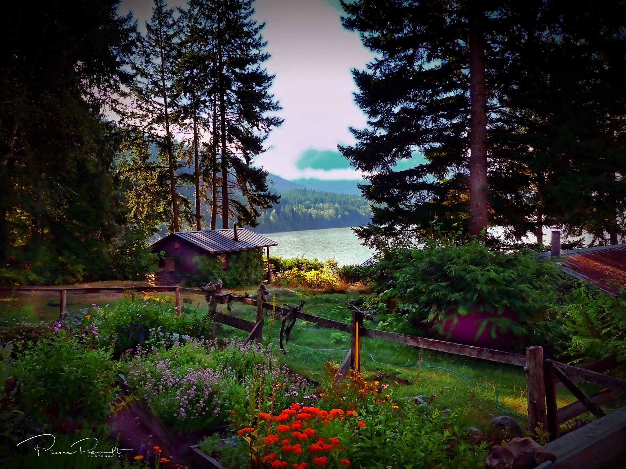 Panasonic Lumix DMC-GH1 sample photo. Lillooet lake photography