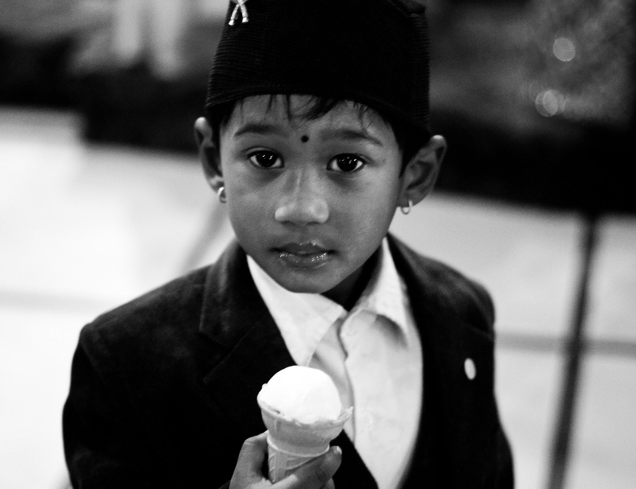 Canon EOS 500D (EOS Rebel T1i / EOS Kiss X3) + Canon EF 50mm F1.8 STM sample photo. Little big man photography