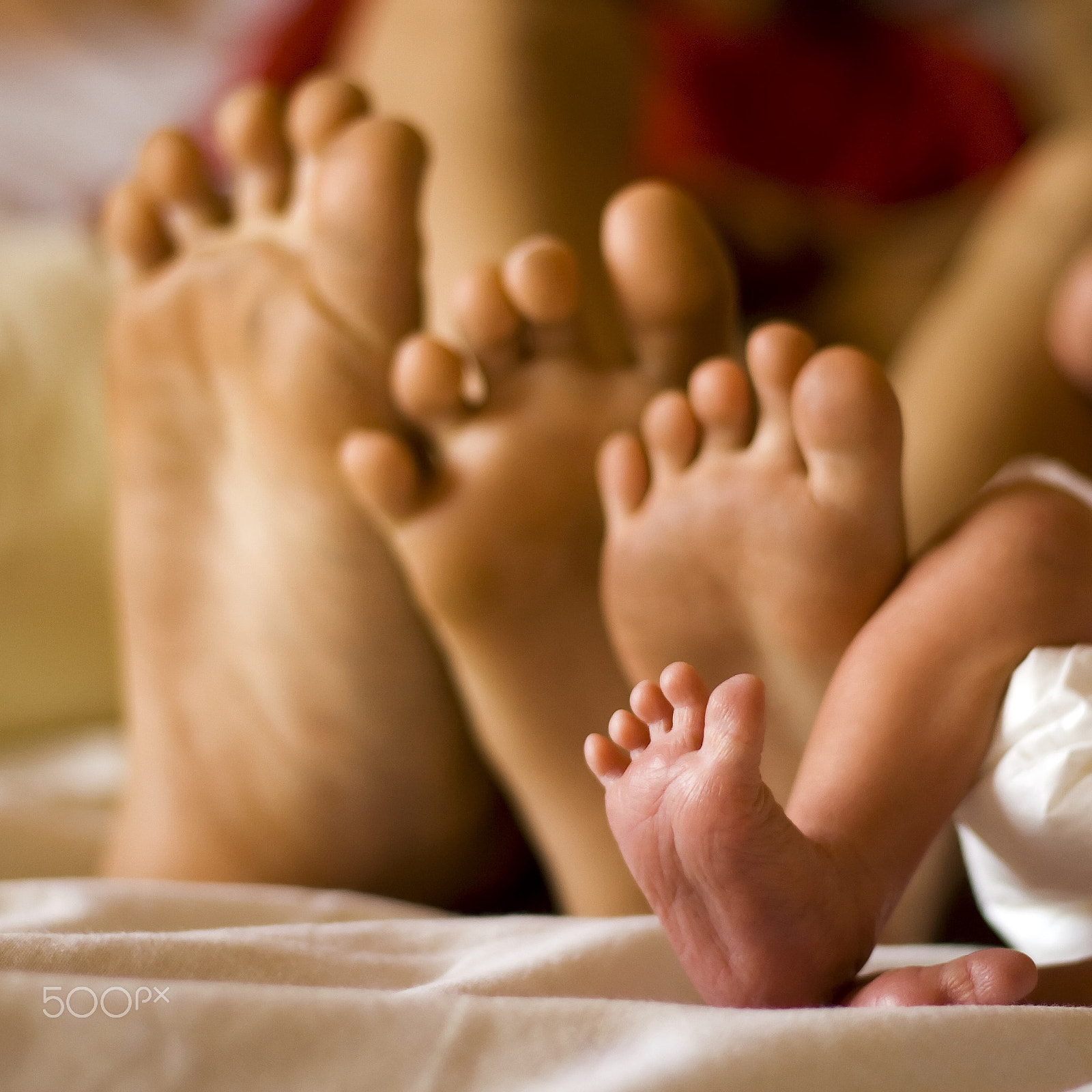 Canon EF 50mm f/1.8 sample photo. Family feet photography