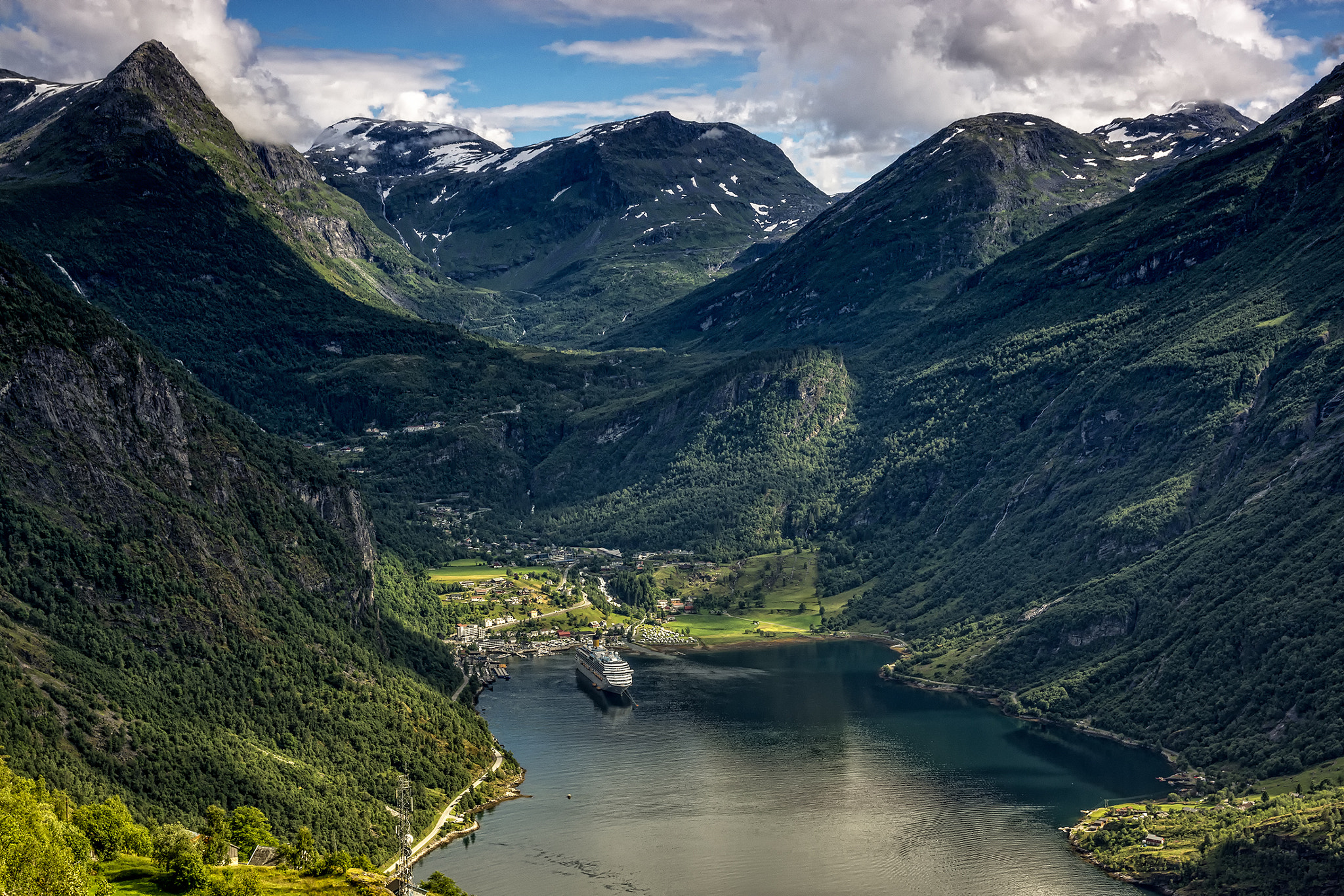 17-50mm F2.8 sample photo. Geiranger photography
