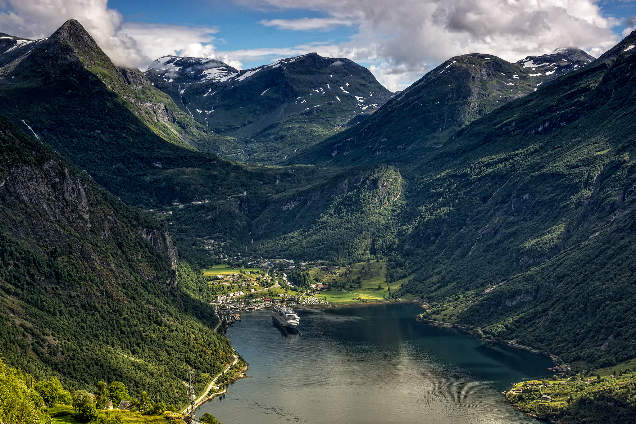 Sony SLT-A65 (SLT-A65V) sample photo. Geiranger photography