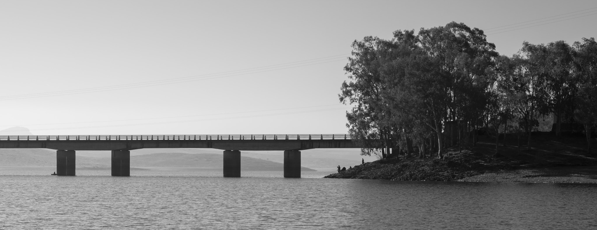 Nikon D5300 + Nikon AF Nikkor 50mm F1.8D sample photo. Debajo del puente.../under the bridge... photography