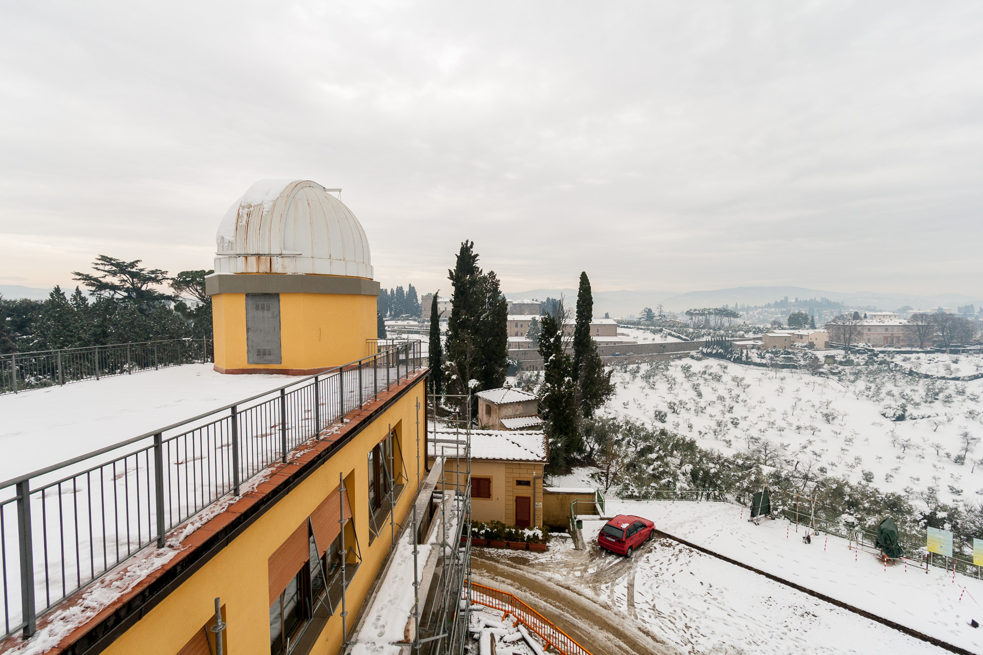 Canon EF-S 10-22mm F3.5-4.5 USM sample photo. Arcetri under the snow photography