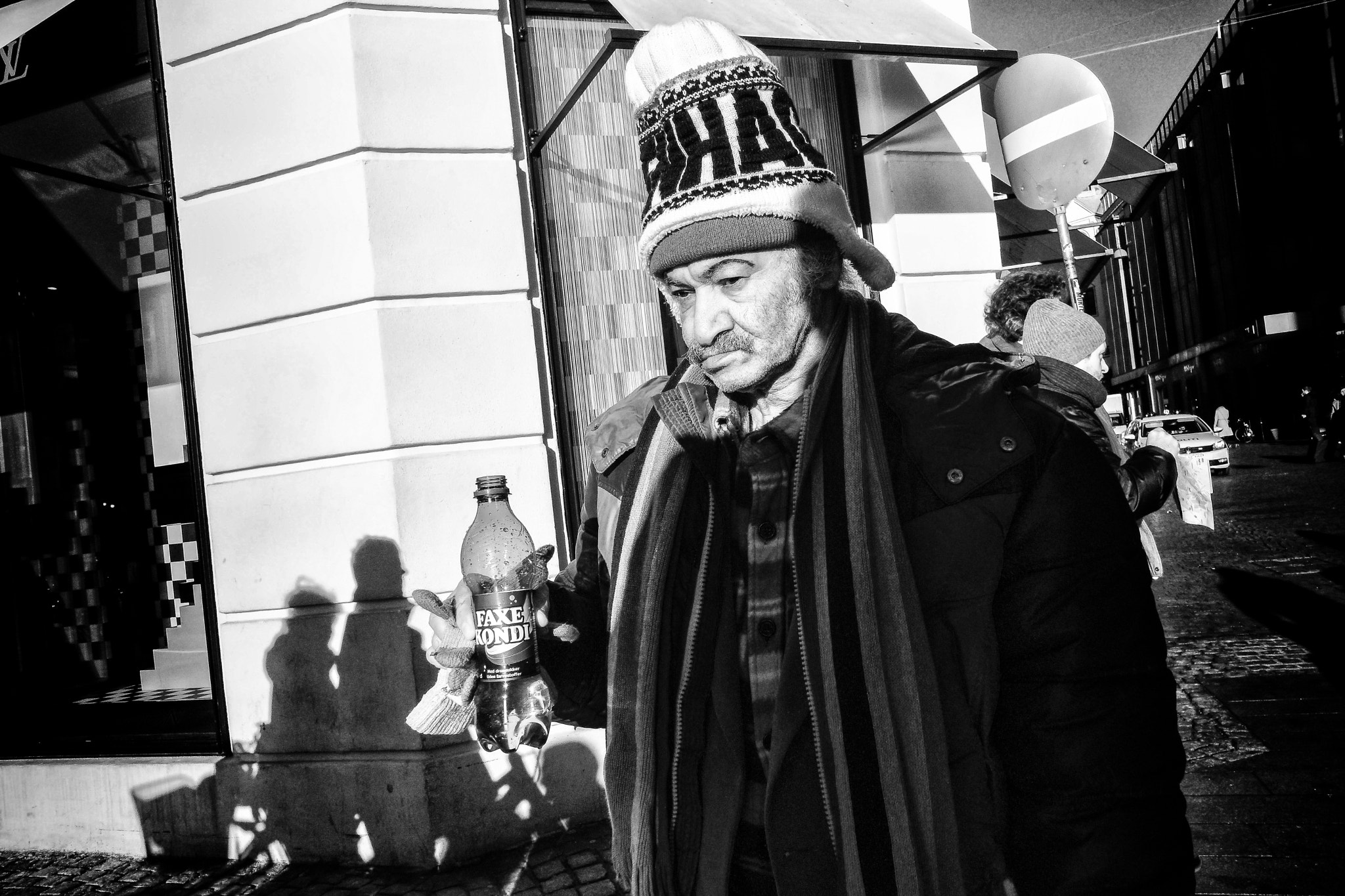 Fujifilm X-Pro2 + Fujifilm XF 18mm F2 R sample photo. Street portrait.. photography