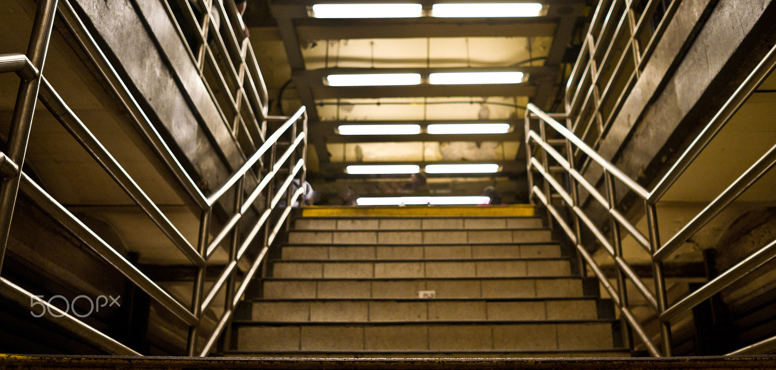 Leica X1 sample photo. New york empty subway ph leonardo cestari photography