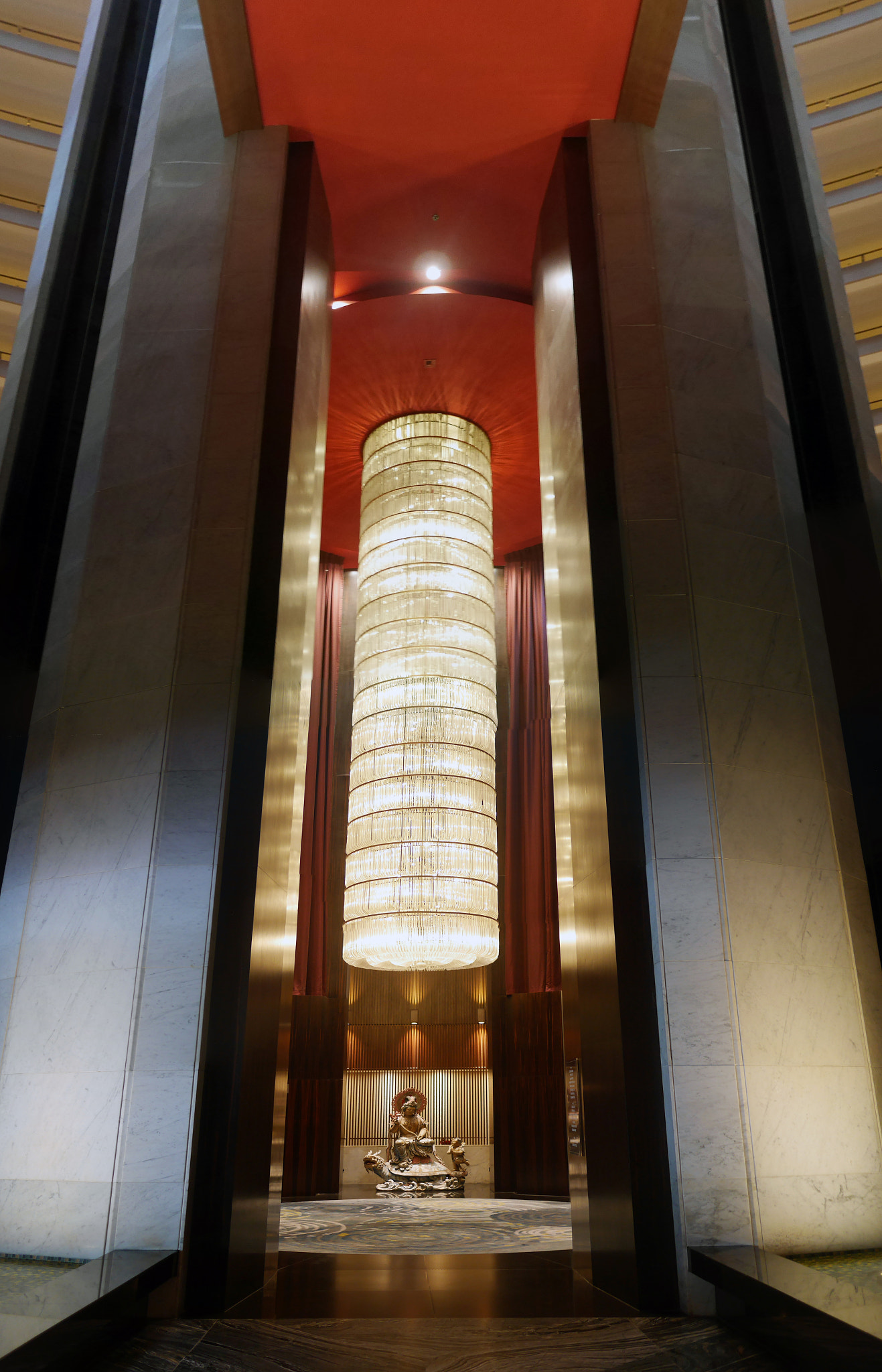 Panasonic Lumix DMC-GX7 + LUMIX G 20/F1.7 II sample photo. Just a small lobby photography