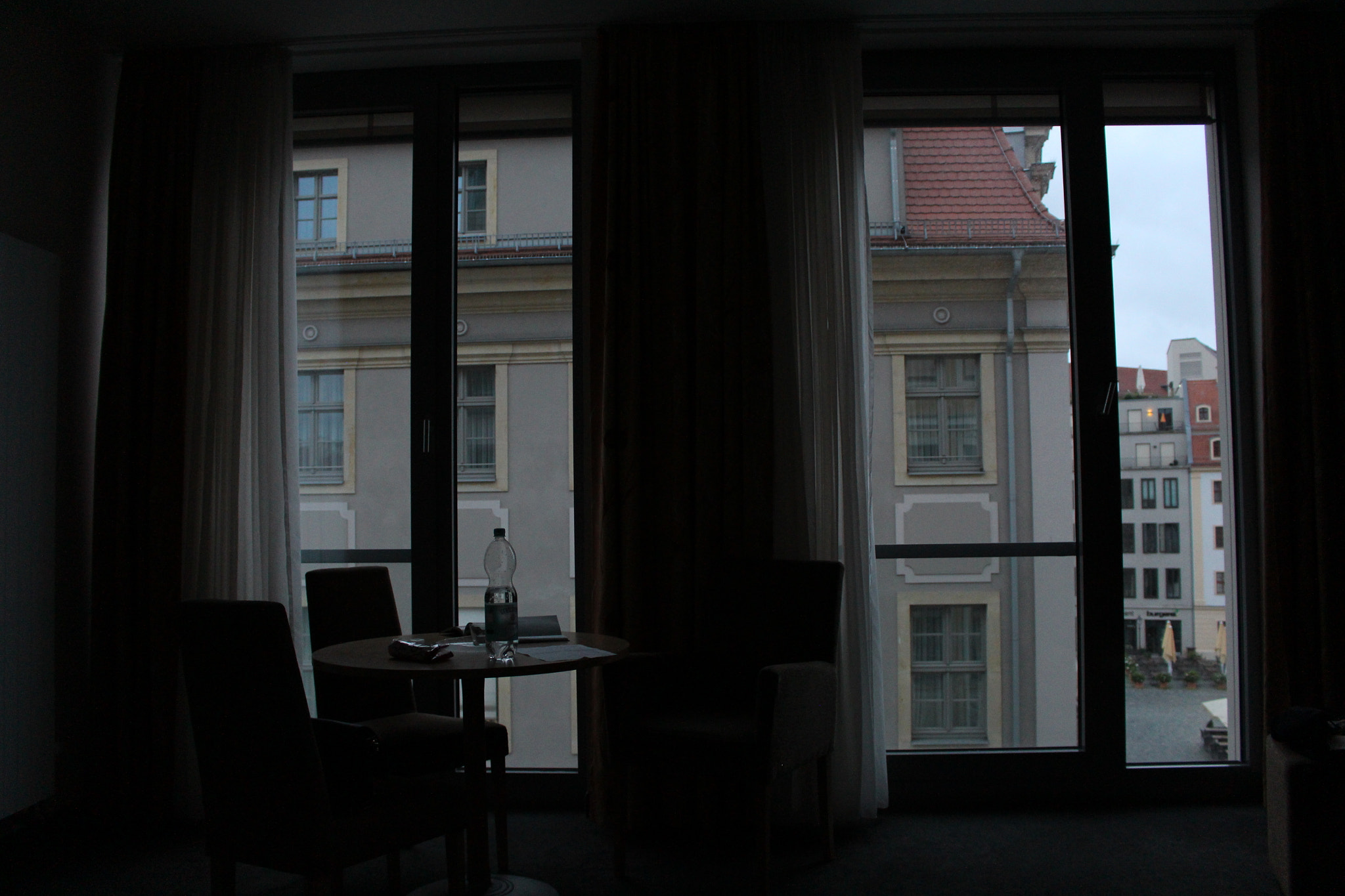 Canon EOS 700D (EOS Rebel T5i / EOS Kiss X7i) sample photo. A room in dreasden photography