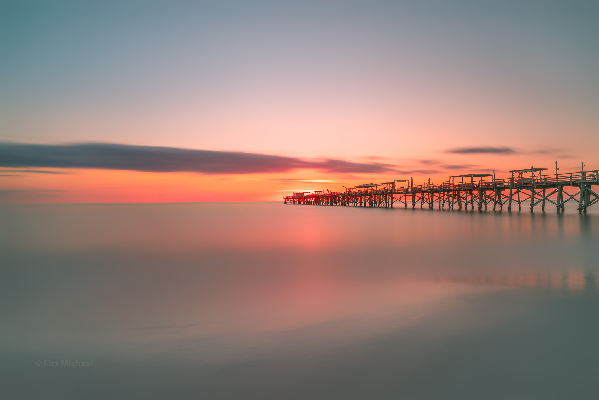 E 21mm F2.8 sample photo. The flat sea photography