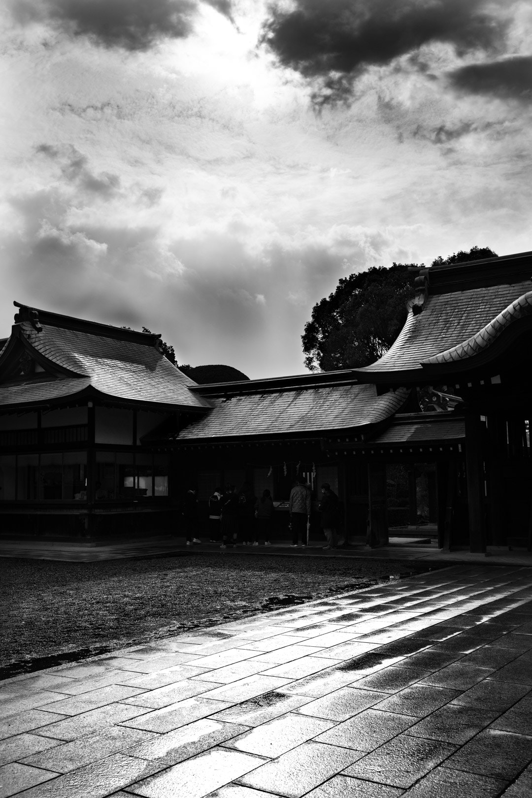E 35mm F2 sample photo. 八代宮　dsc03034-2 photography