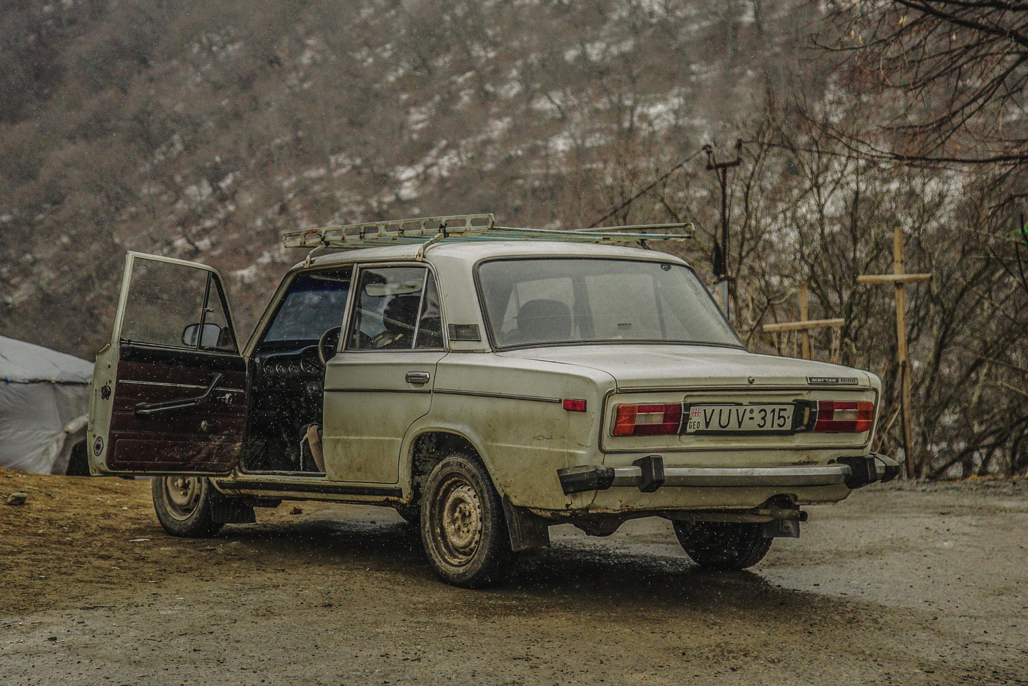 Sony a7S II sample photo. Vintage car in georgia photography