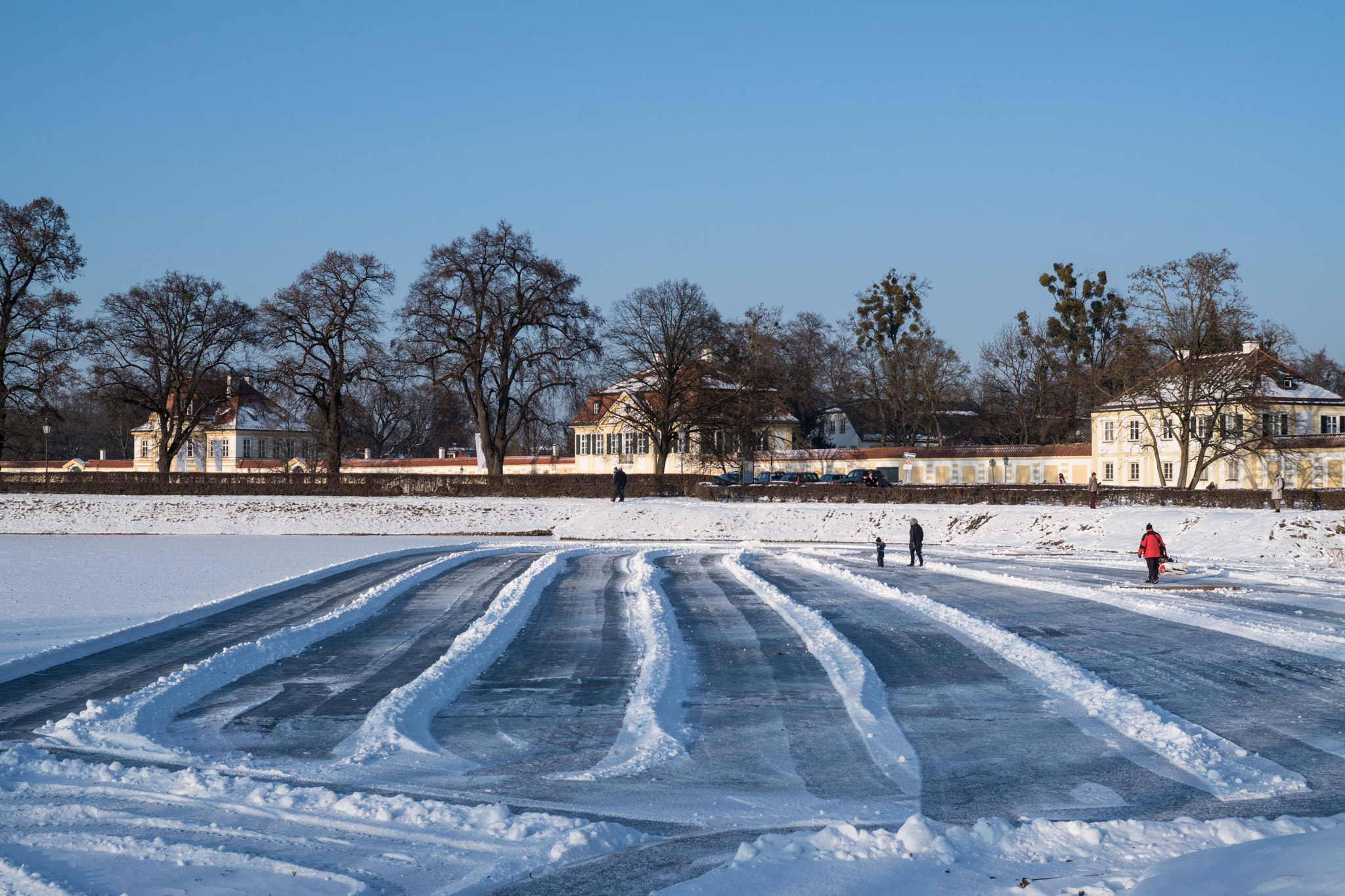 Sony ILCA-77M2 sample photo. Nymphenburger park munich photography