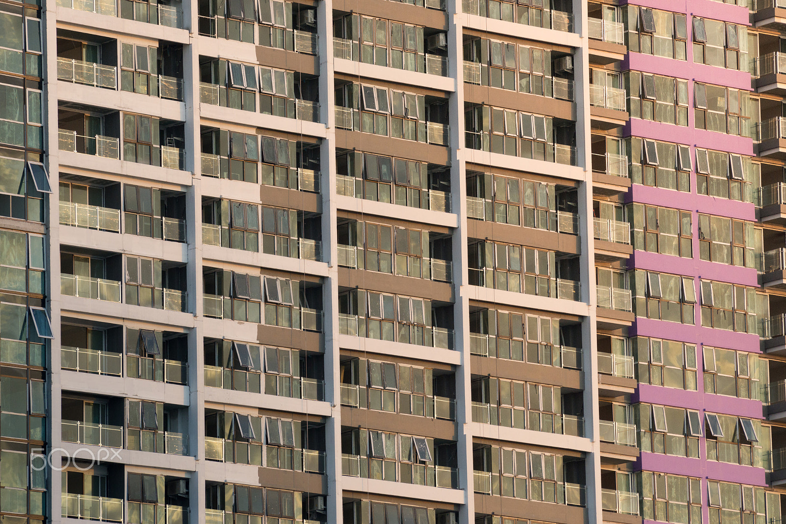 Sony a6000 + Sony FE 70-200mm F4 G OSS sample photo. Out of the windows photography
