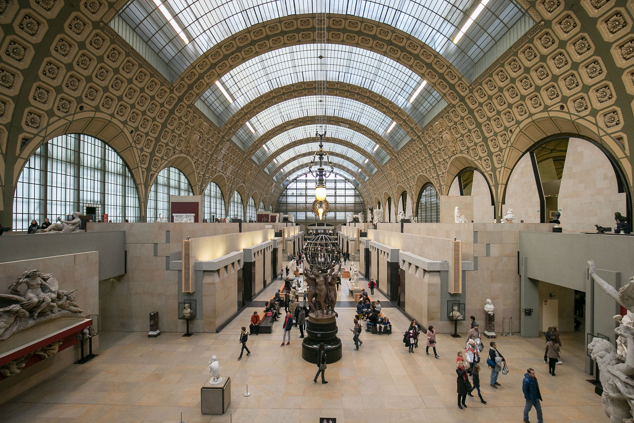 Canon EF 16-35mm F4L IS USM sample photo. Museo d'orsay photography
