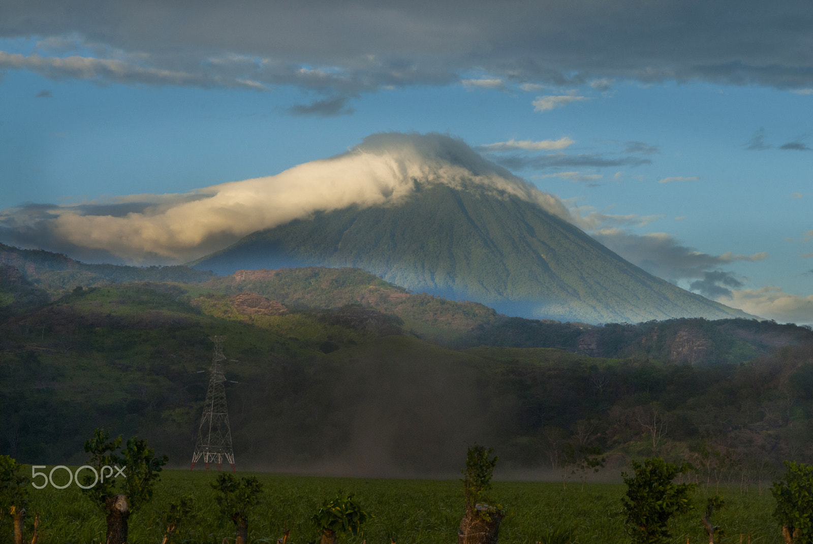 Nikon D200 sample photo. Dramatic sunset volcano agua in guatemala. photography
