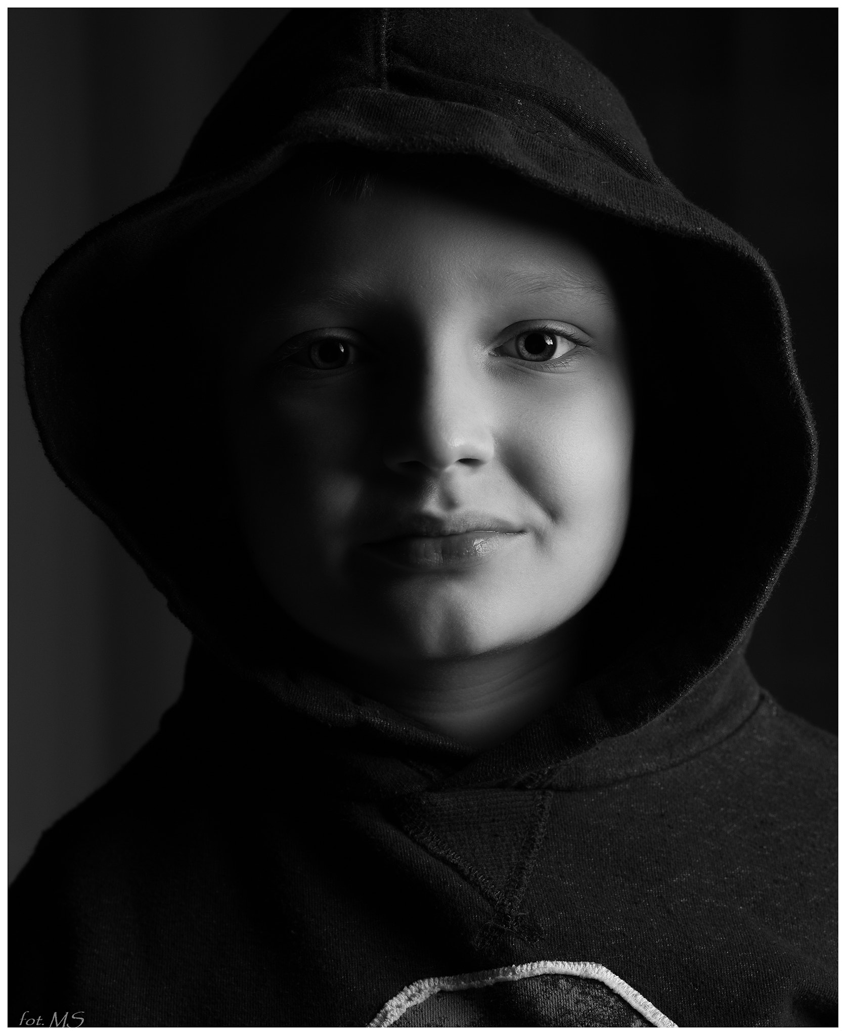 Nikon D750 + Sigma 105mm F2.8 EX DG Macro sample photo. Edit photography
