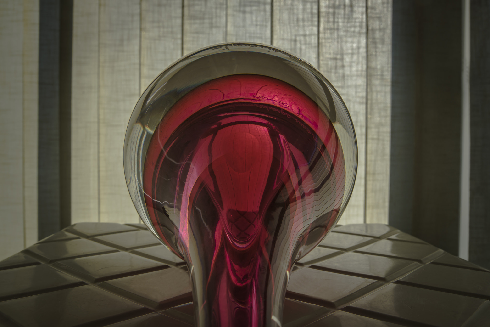 Nikon AF-S Nikkor 17-35mm F2.8D ED-IF sample photo. "reflectophotography - ... reflex with vivid red !" photography