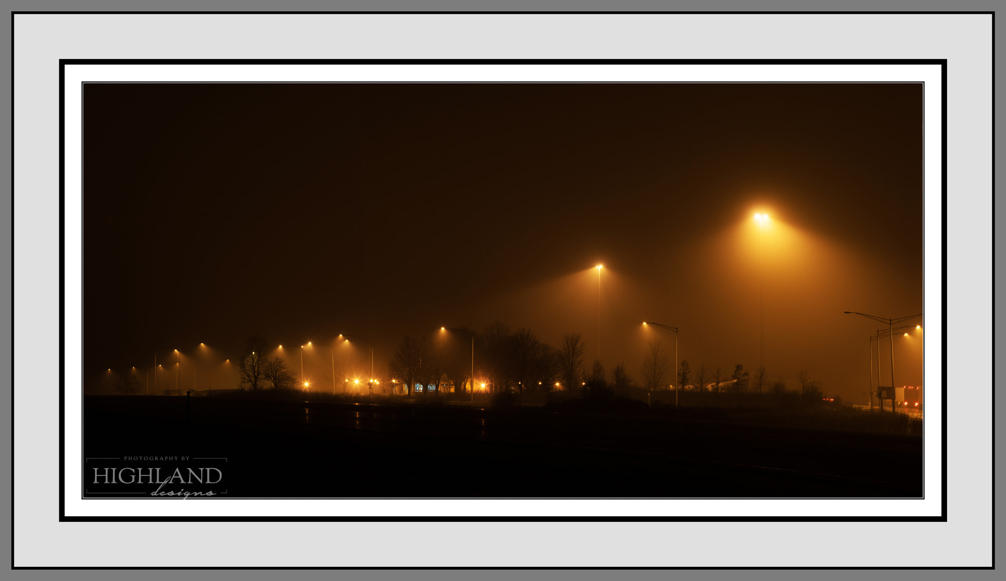 Sony a7 II sample photo. East truck stop under fog m photography