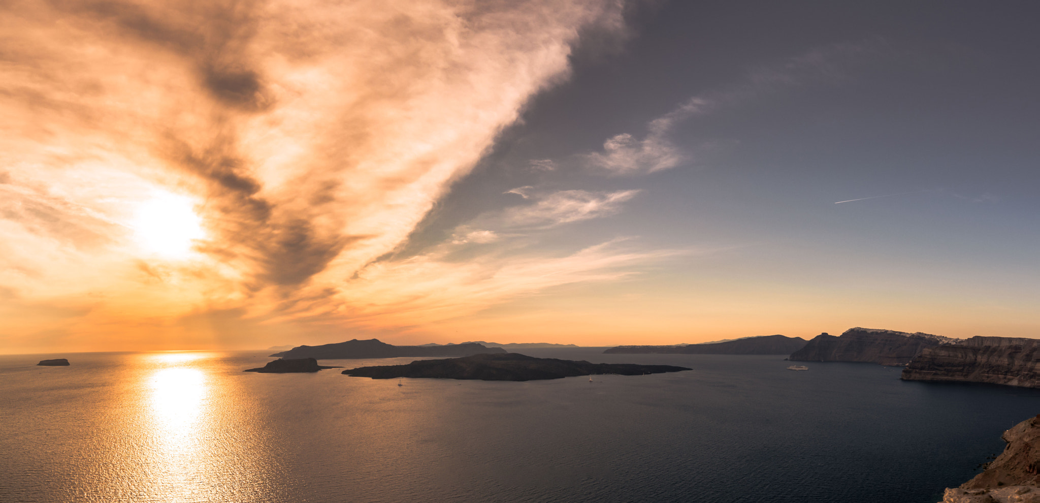 Samyang 14mm F2.8 ED AS IF UMC sample photo. Sunset in greece photography