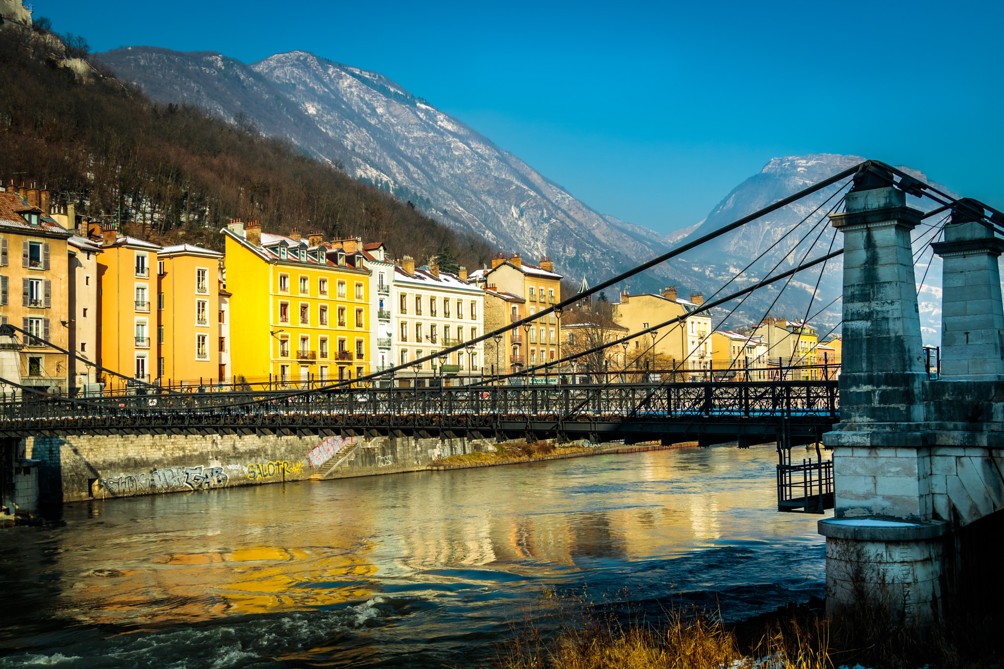Canon EF 24-85mm F3.5-4.5 USM sample photo. Grenoble (france) photography
