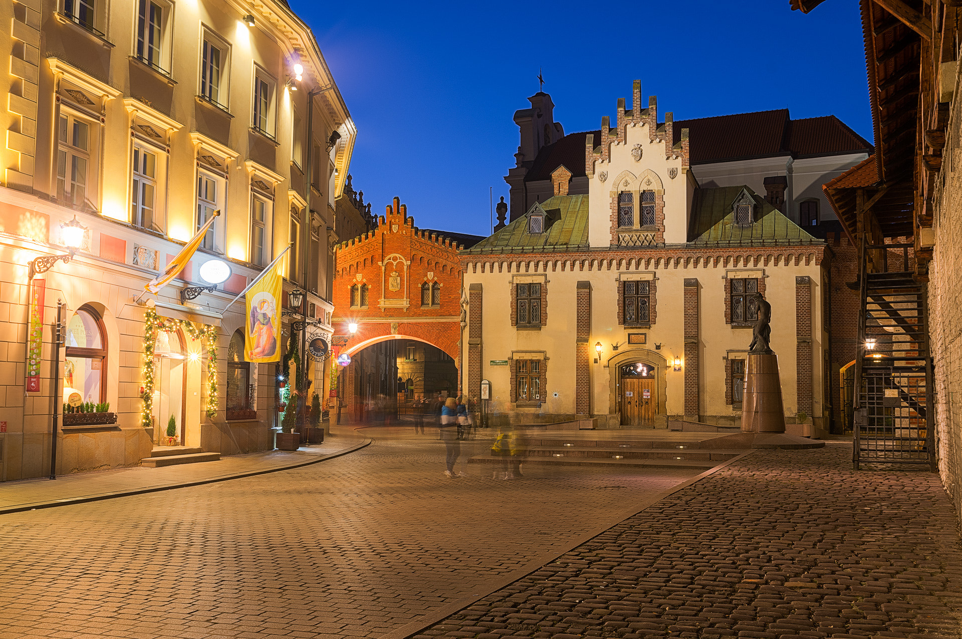 Pentax K-3 sample photo. Square in krakow photography