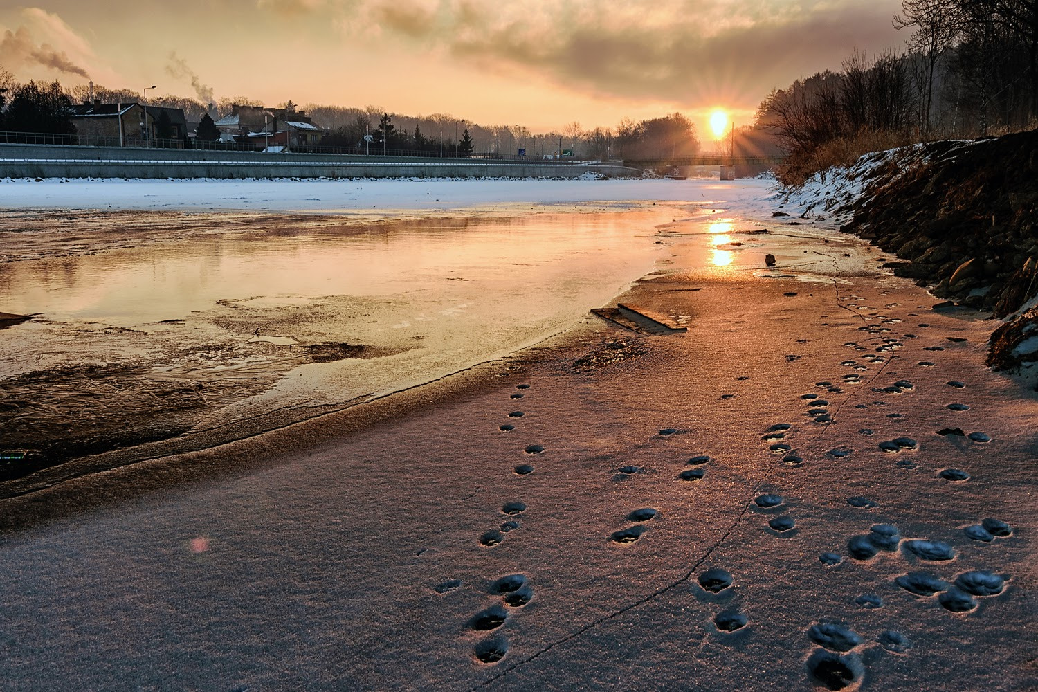 Nikon D5300 + Sigma 18-35mm F1.8 DC HSM Art sample photo. Sunrise  photography