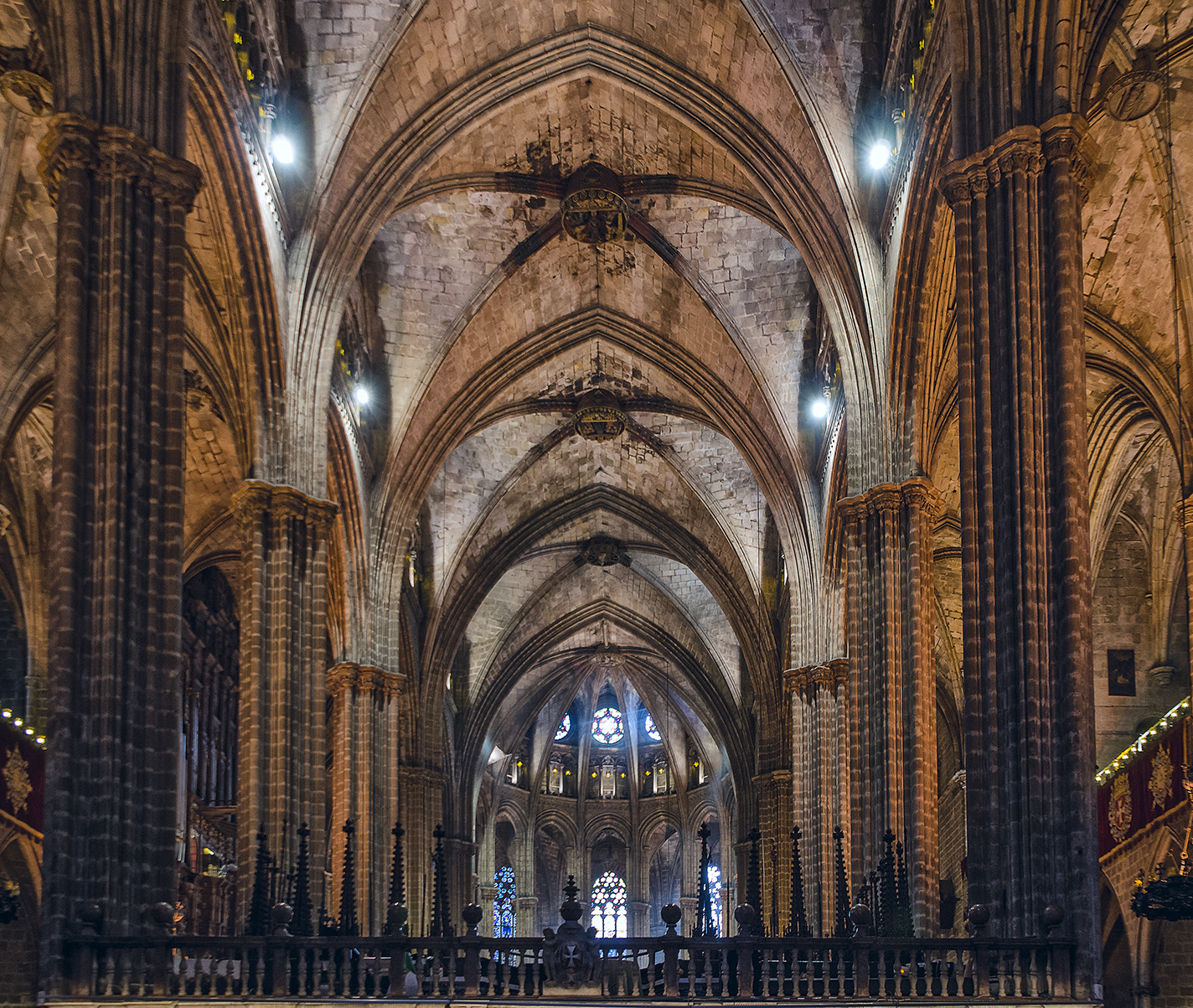 Tamron SP 24-70mm F2.8 Di VC USD sample photo. Cattedrale di barcellona photography