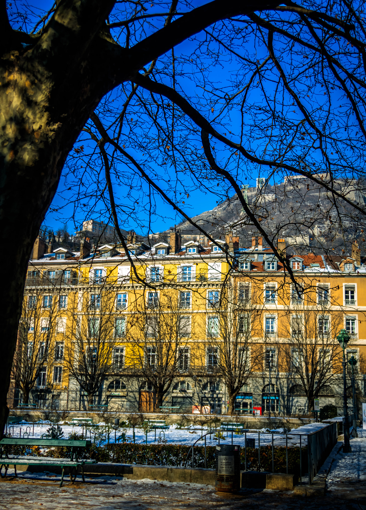 Canon EF 24-85mm F3.5-4.5 USM sample photo. Grenoble (france) photography