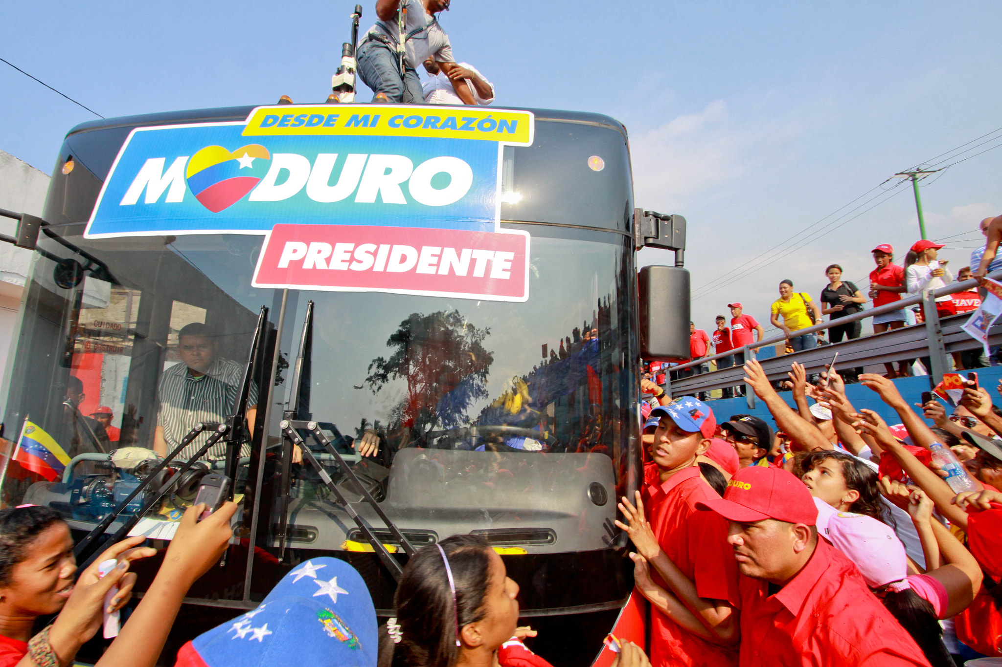Canon EF-S 10-22mm F3.5-4.5 USM sample photo. Presidente maduro photography