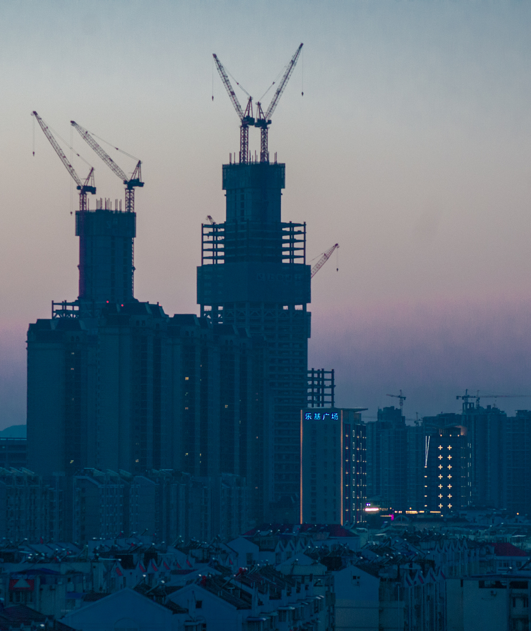 Nikon D300S sample photo. Build the building photography