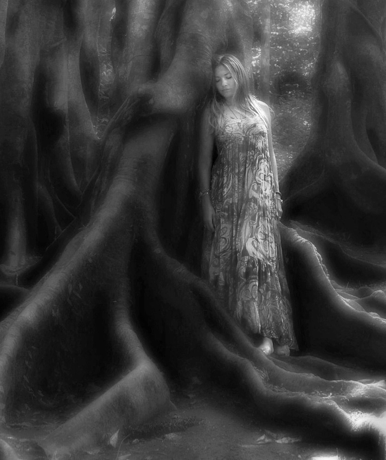 Panasonic Lumix DMC-GH3 sample photo. Tree lover 1 photography