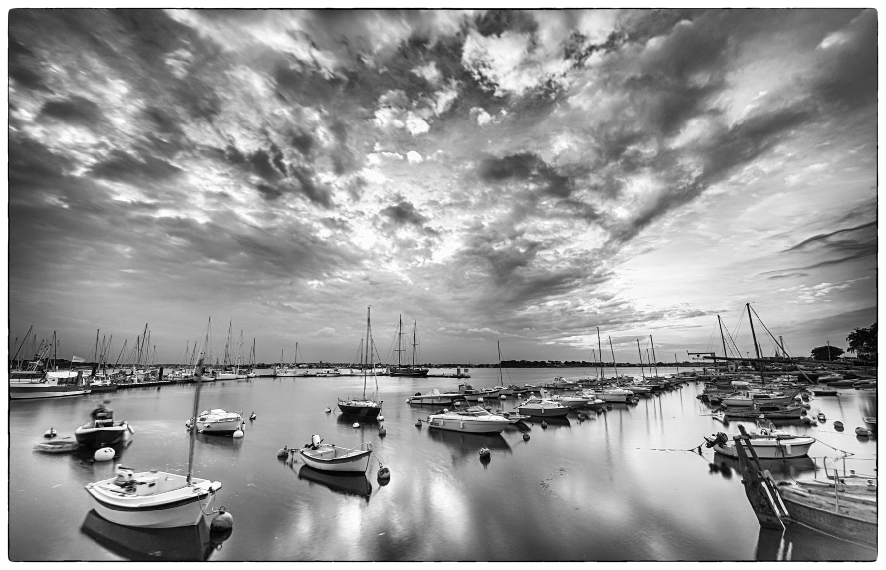 Nikon D3S sample photo. Reflet matinal photography