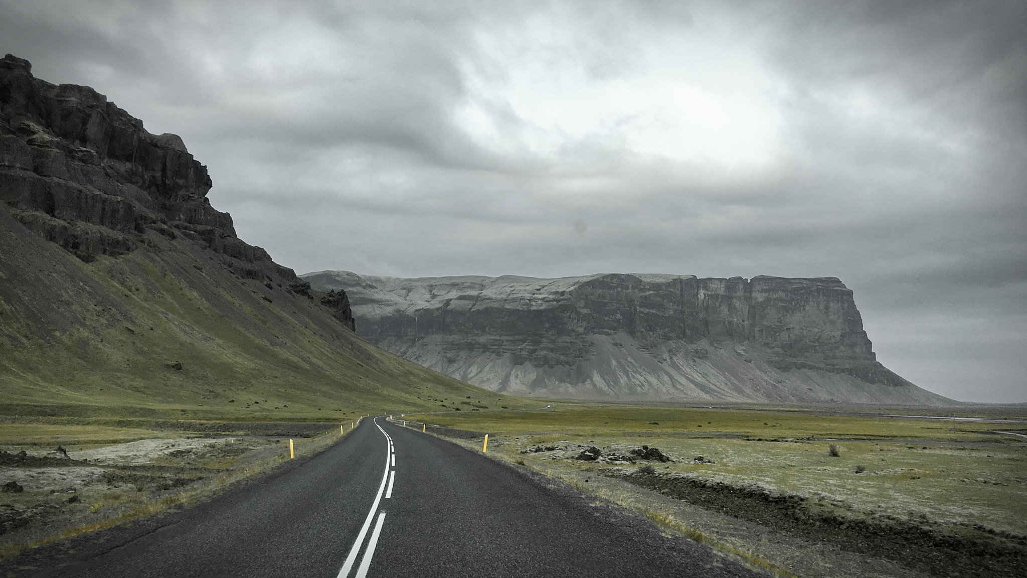Hipstamatic 321 sample photo. Cloudy iceland photography