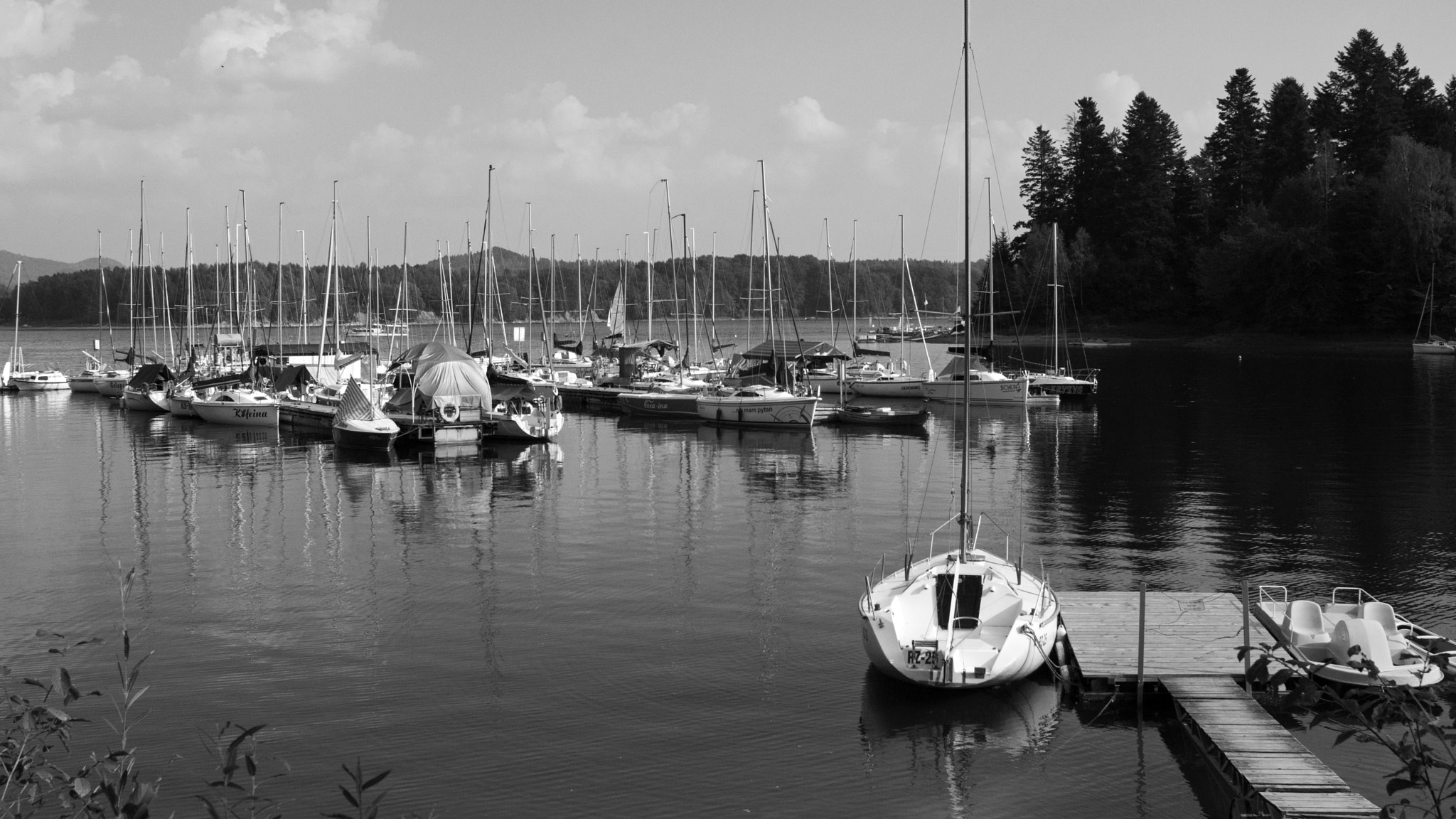 Minolta AF 24mm F2.8 sample photo. Boats photography