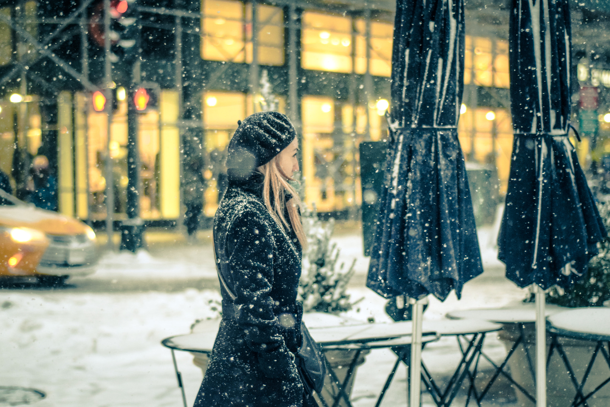 Nikon D5300 + Nikon AF Nikkor 50mm F1.8D sample photo. Cold city photography