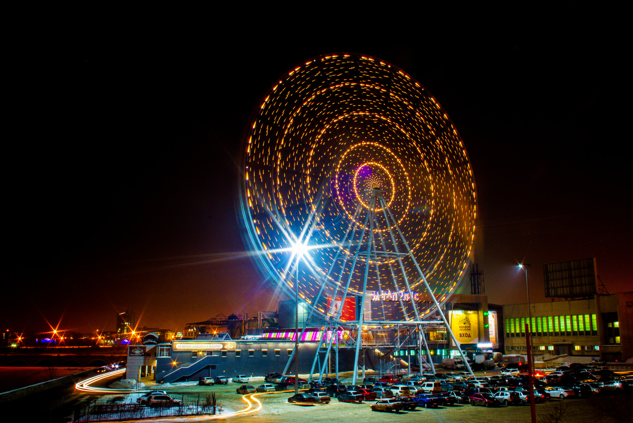 Canon EOS 7D + Canon EF 20mm F2.8 USM sample photo. Ferris wheel photography