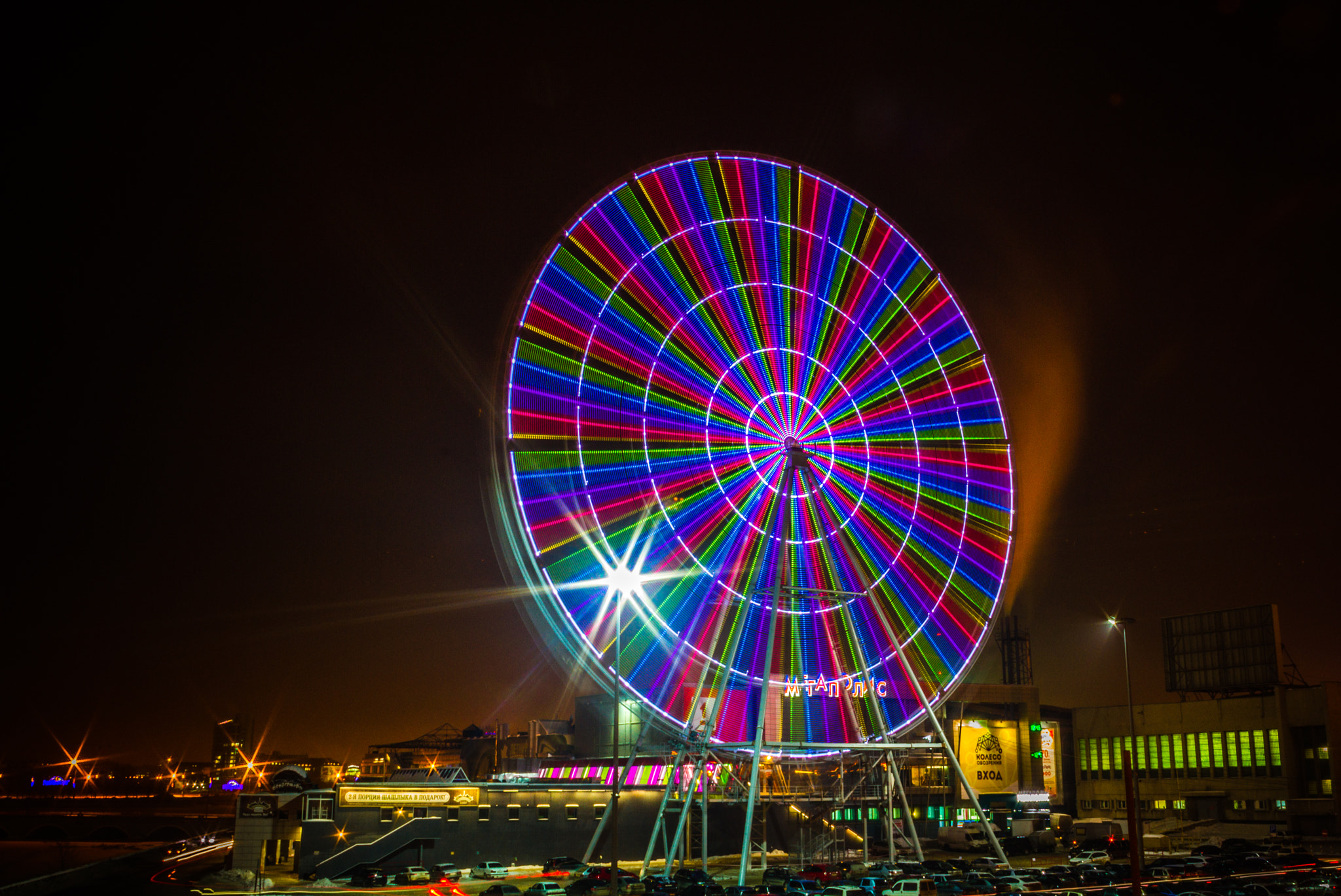 Canon EOS 7D + Canon EF 20mm F2.8 USM sample photo. Ferris wheel2 photography