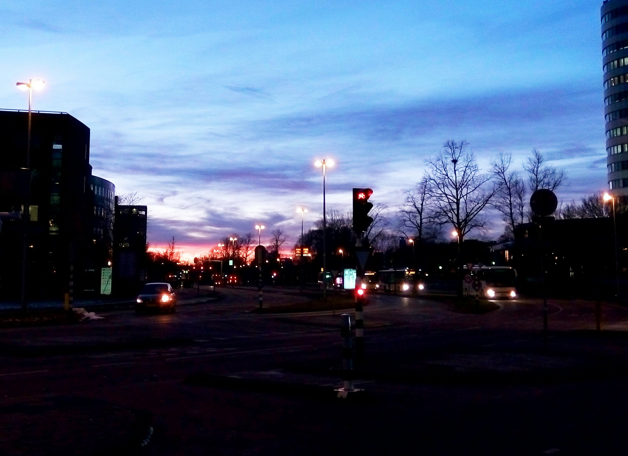 Meizu m1 note sample photo. Dusk photography