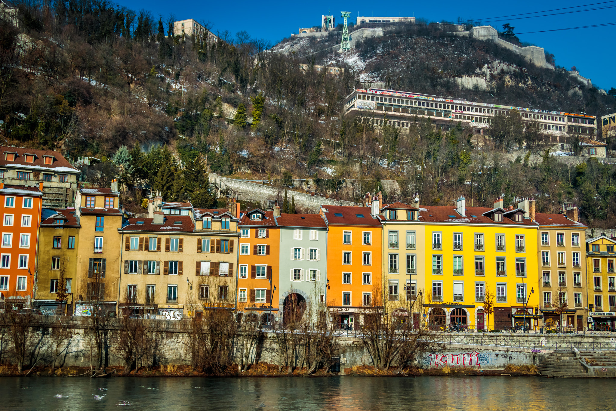 Canon EF 24-85mm F3.5-4.5 USM sample photo. Grenoble (france) photography