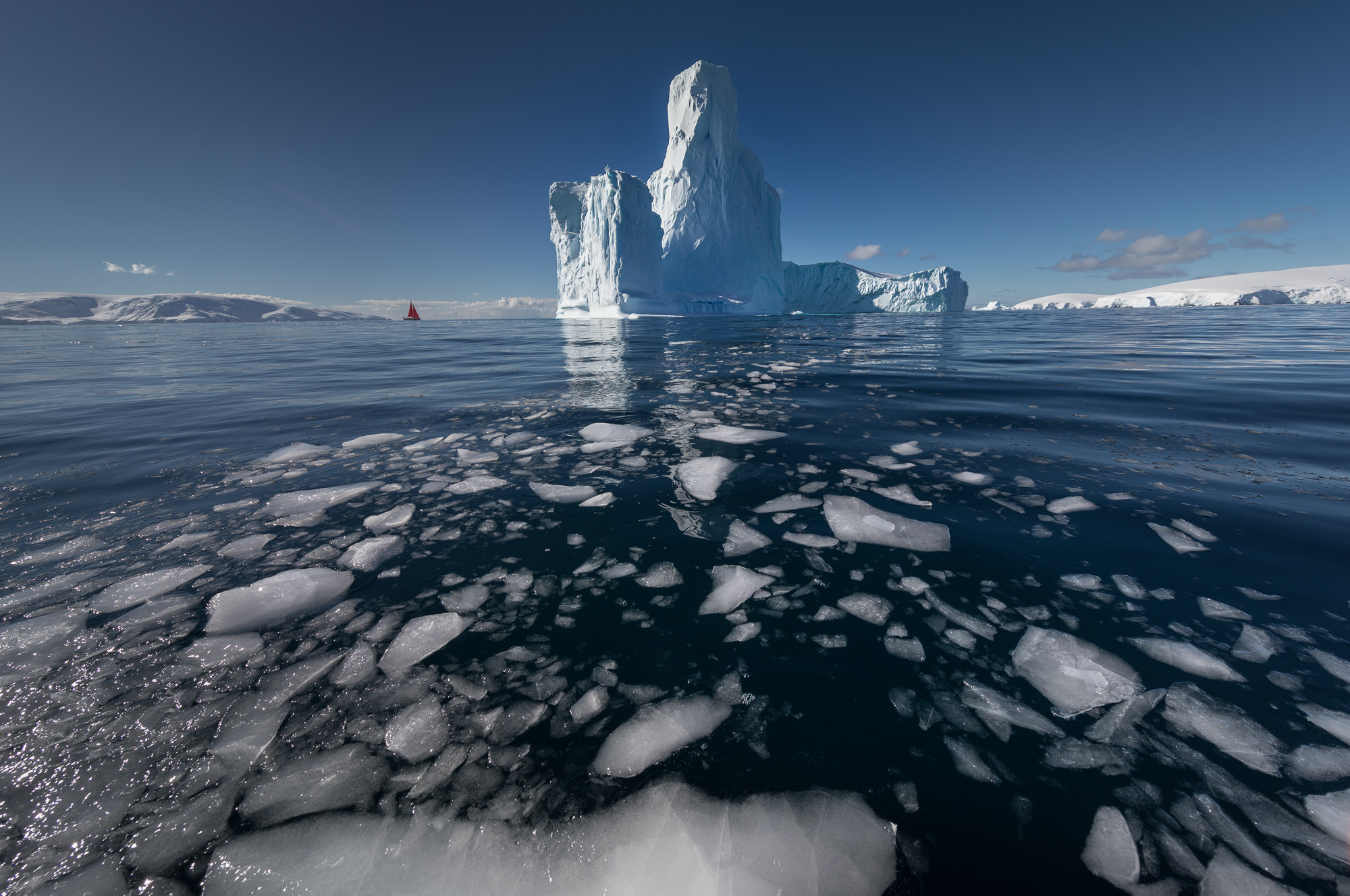 Canon EOS 5D Mark IV + Canon EF 11-24mm F4L USM sample photo. Iceberg, melchior islands - 42638 photography