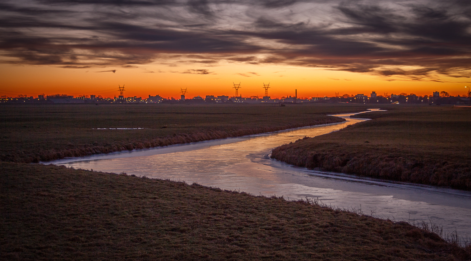 Canon EOS 50D + Canon EF-S 18-55mm F3.5-5.6 II sample photo. Dutch winter sunset photography