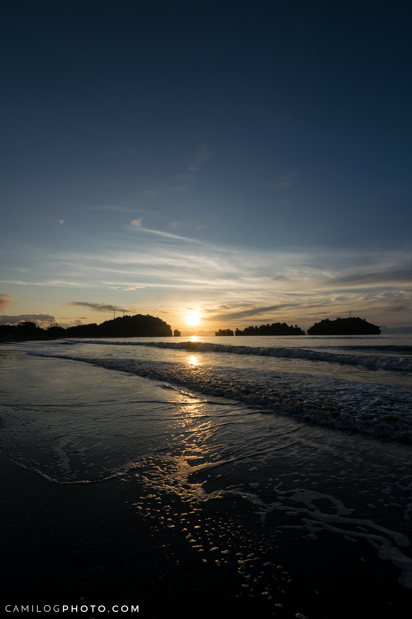 Tokina AT-X Pro 11-16mm F2.8 DX sample photo. Atardecer en nuqui photography