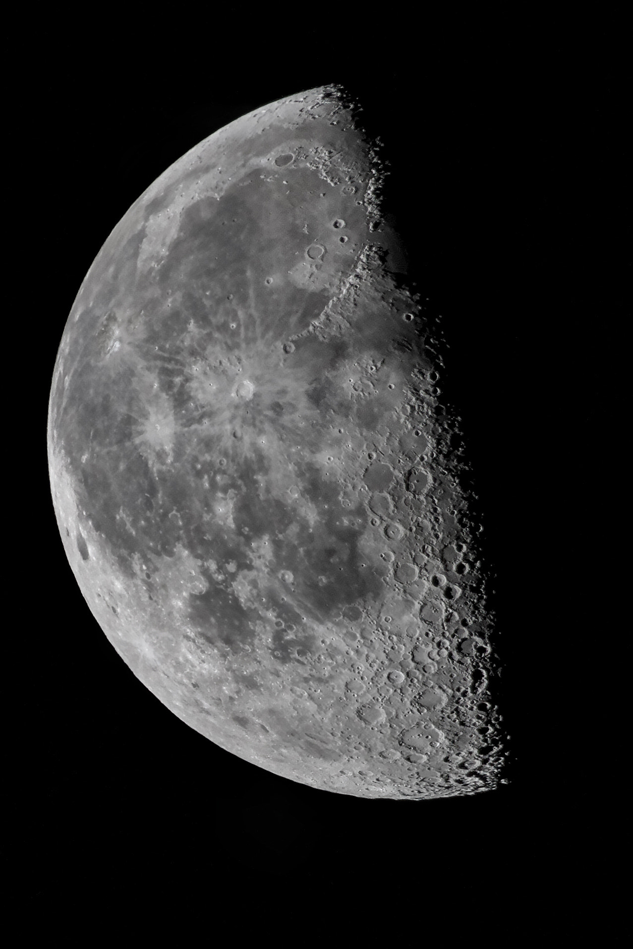 Canon EOS 7D + Canon EF 100-400mm F4.5-5.6L IS USM sample photo. Moon 2017-01-19 photography