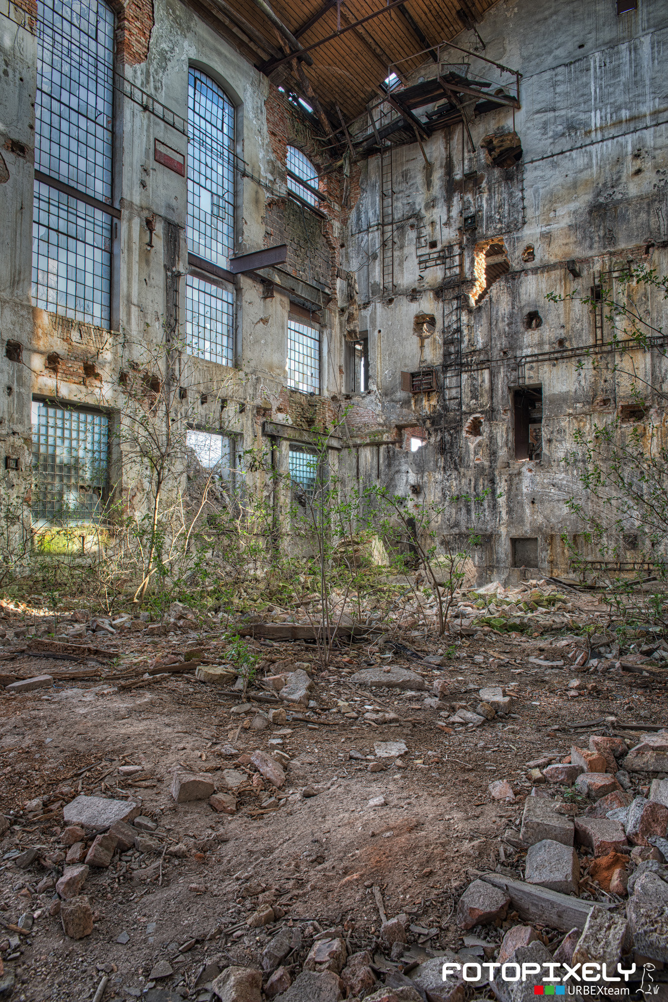 Sigma 24-70mm F2.8 EX DG HSM sample photo. Cukrovar / sugar factory photography