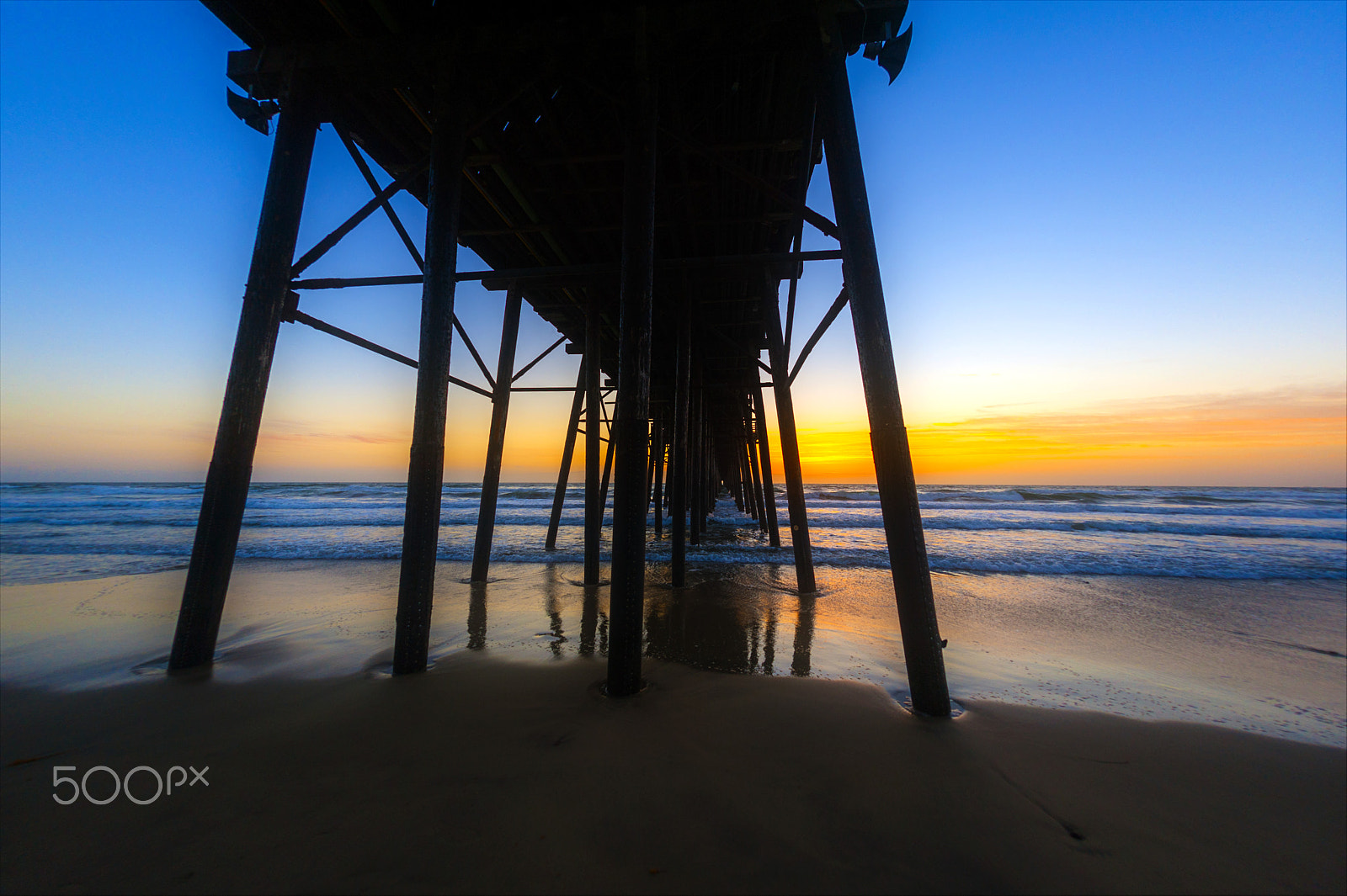 Nikon D700 + Sigma 15mm F2.8 EX DG Diagonal Fisheye sample photo. Oceanside pier at sunset photography