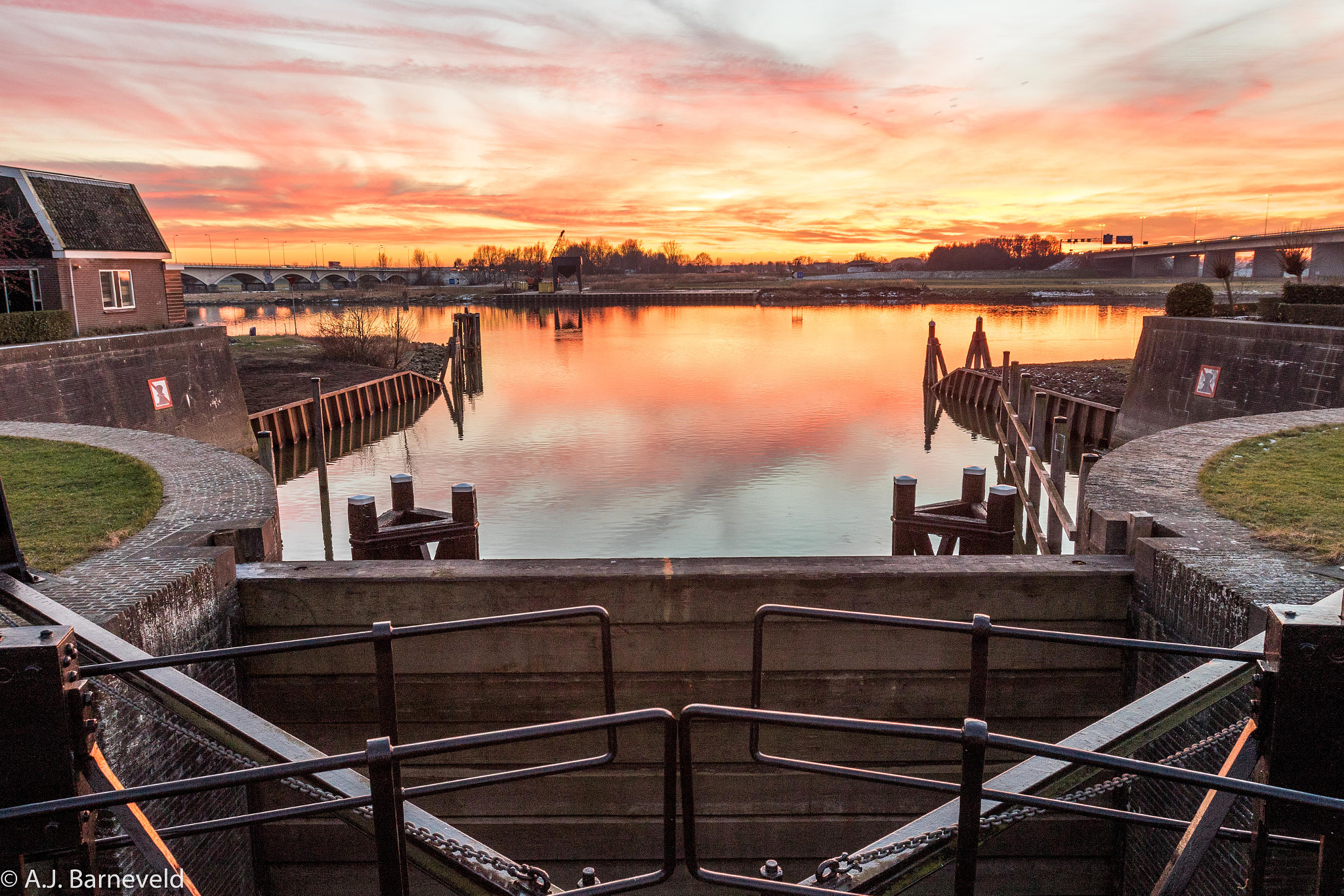 Canon EF 16-35mm F2.8L II USM sample photo. Sluis photography