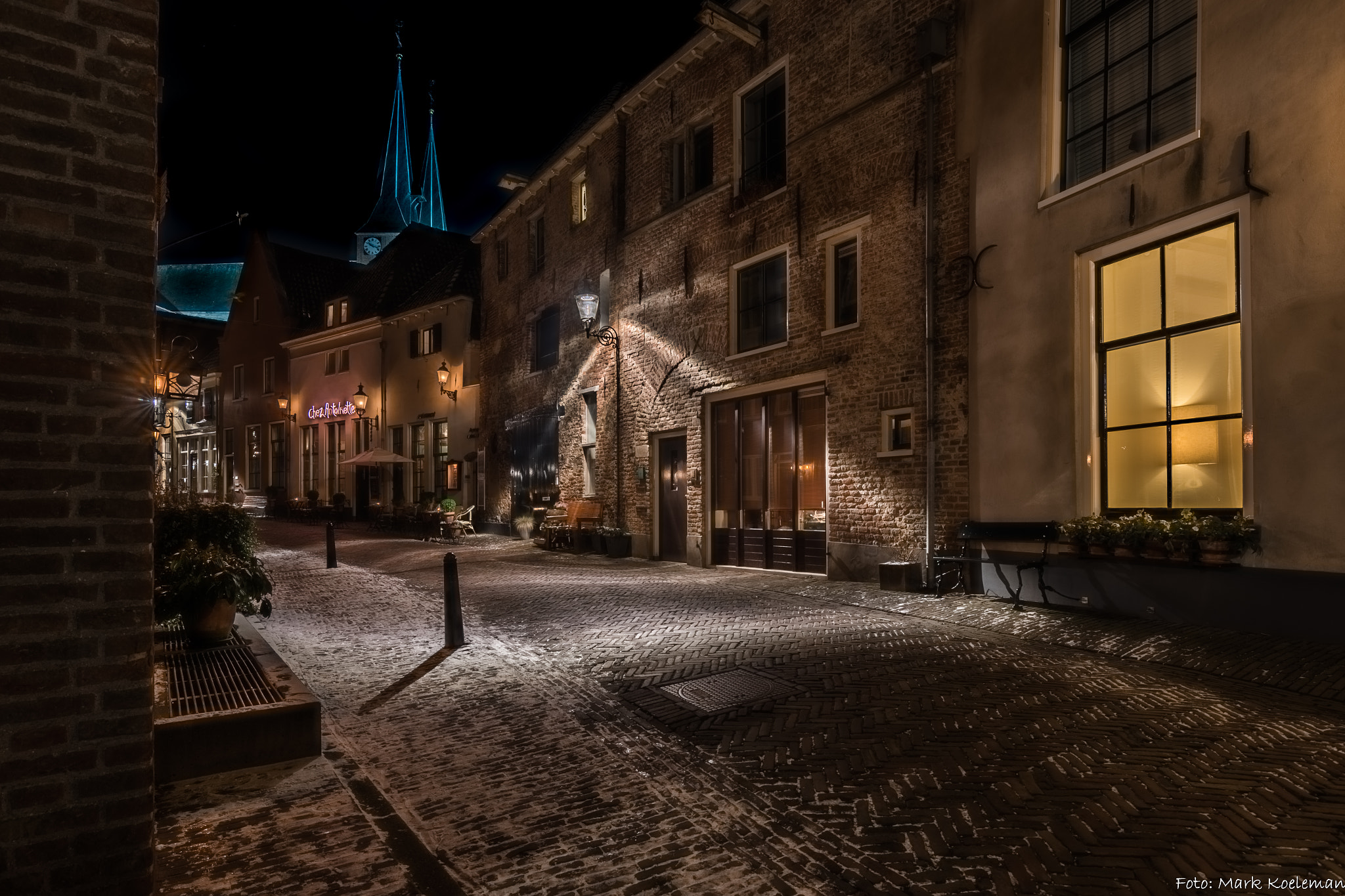 Nikon D5500 sample photo. Alleyway photography